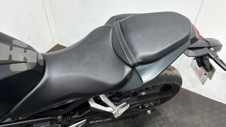 (23MY) Honda CB125R